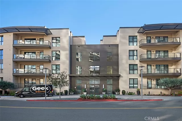 MLS: OC25195936 Condo For Sale