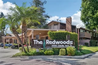 More Details about MLS # OC25196115 : 1062 A CABRILLO PARK DRIVE B