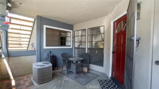 Photo #3: OC25196225 Listing 