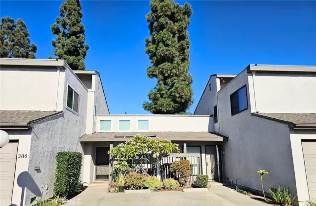 MLS: OC25196354 Condo For Sale