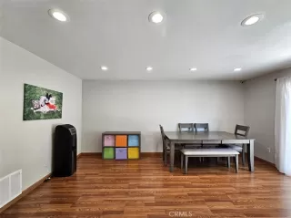 Photo #3: OC25196354 Listing 