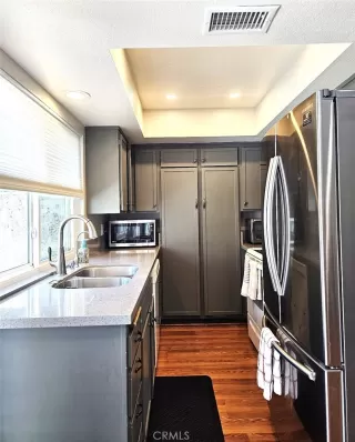 Photo #5: OC25196354 Listing 