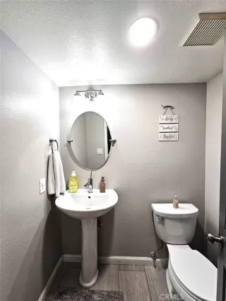 Photo #6: OC25196354 Listing 