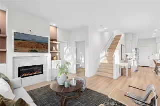 More Details about MLS # OC25196562 : 164 HARRINGAY