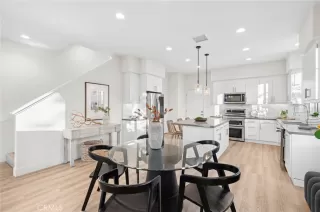 Photo #3: OC25196562 Listing 