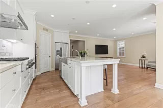 Photo #6: OC25196596 Listing 