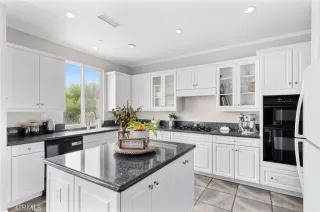 Photo #4: OC25196681 Listing 