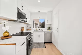 Photo #4: OC25196718 Listing