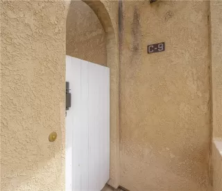 Photo #4: OC25196779 Listing 