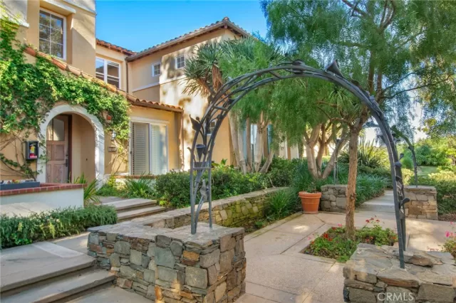 MLS: OC25197228 Condo For Sale