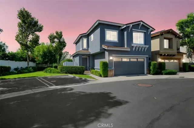 MLS: OC25198078 Condo For Sale