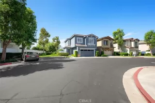 Photo #4: OC25198078 Listing