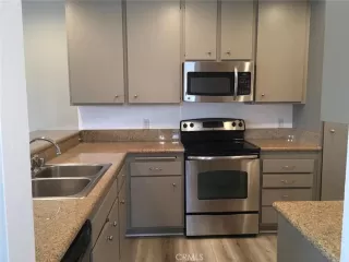 Photo #5: OC25198151 Listing 