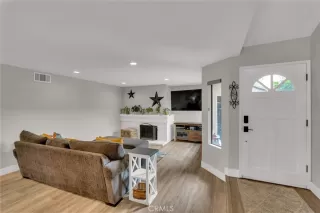 Photo #2: OC25198165 Listing 