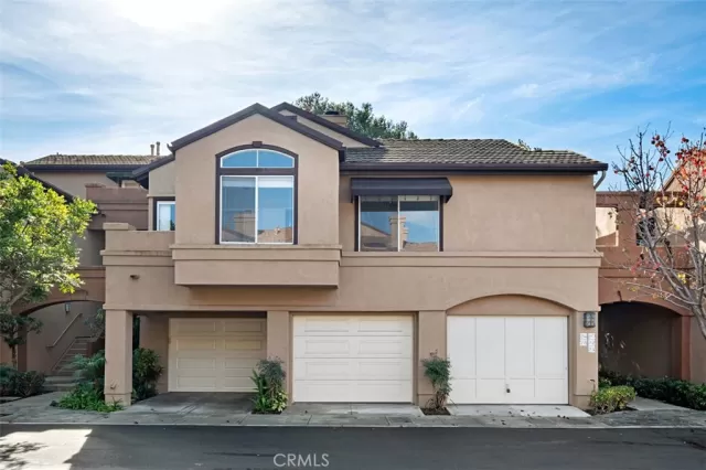 MLS: OC25198173 Condo For Sale