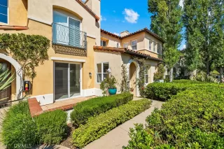 Photo #3: OC25198222 Listing 