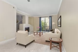 Photo #3: OC25198625 Listing 