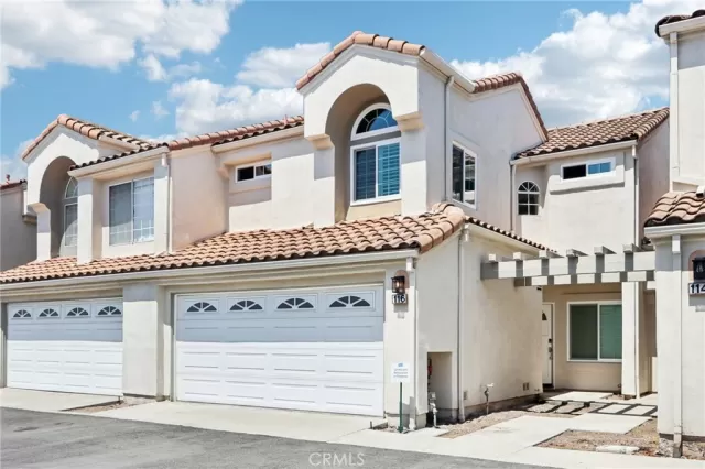 MLS: OC25199065 Condo For Sale