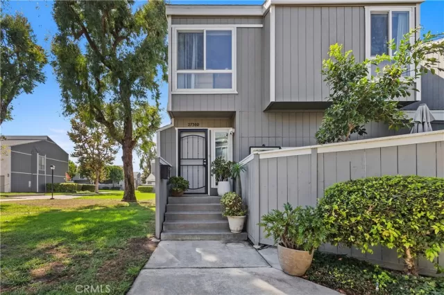 MLS: OC25199320 Condo For Sale