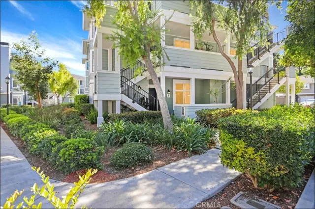 MLS: OC25199352 Condo For Sale