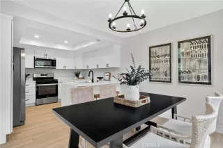 Photo #4: OC25199359 Listing 