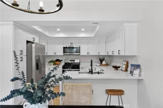 Photo #6: OC25199359 Listing 