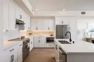 Photo #4: OC25199384 Listing 