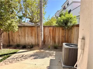 Photo #3: OC25199569 Listing 