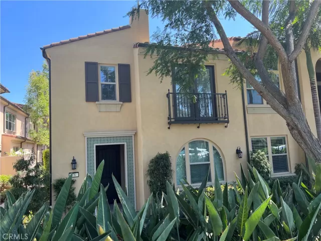 MLS: OC25200613 Condo For Sale