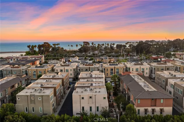 MLS: OC25200890 Condo For Sale