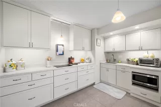 Photo #6: OC25200899 Listing