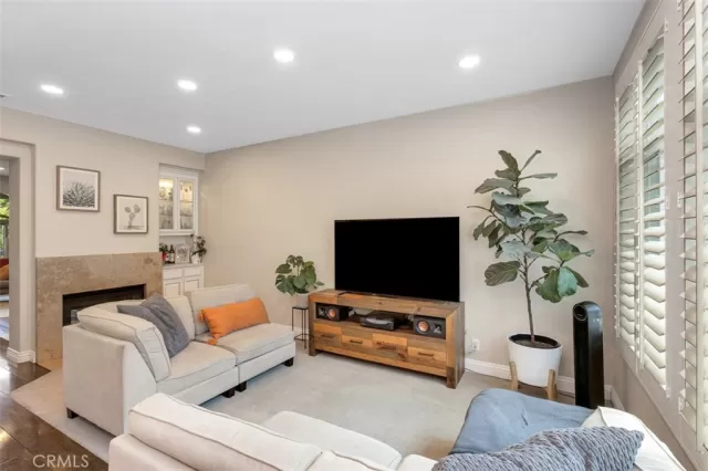 MLS: OC25201097 Condo For Sale