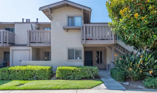 MLS: OC25201476 Condo For Sale