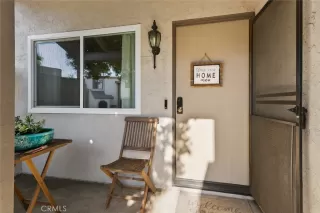 Photo #4: OC25201580 Listing