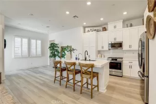 Photo #1: OC25201863 Listing 