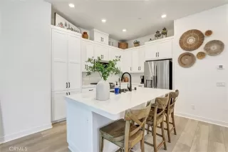 Photo #2: OC25201863 Listing 