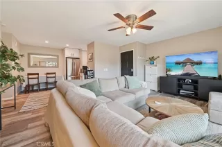 Photo #4: OC25203039 Listing 