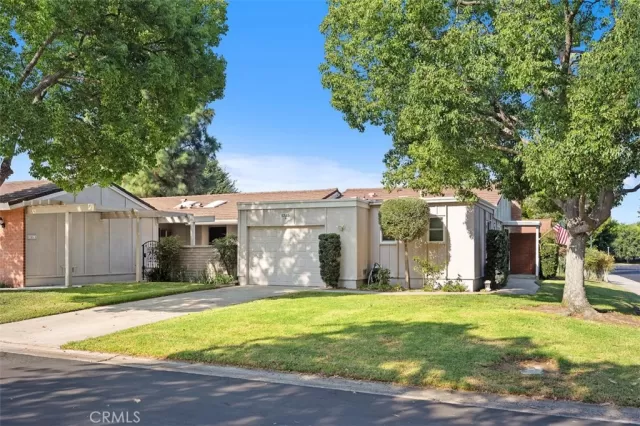 MLS: OC25203087 Condo For Sale