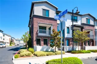 Photo #1: OC25203200 Listing 