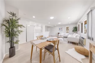 Photo #4: OC25204637 Listing