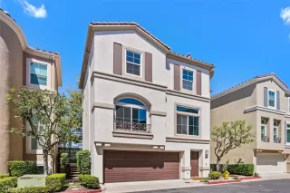 Photo #2: OC25207603 Listing 