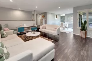 Photo #6: OC25213985 Listing 