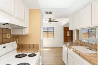 Photo #6: OC25214169 Listing