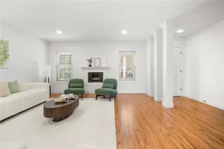 Photo #5: OC25214372 Listing