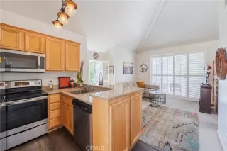 Photo #5: OC25214667 Listing