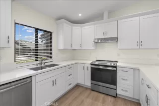 Photo #2: OC25214794 Listing