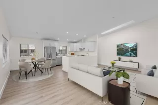 Photo #5: OC25214794 Listing