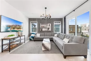 Photo #1: OC25214827 Listing 