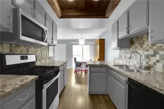 Photo #4: OC25215192 Listing 