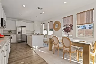 Photo #4: OC25215351 Listing 